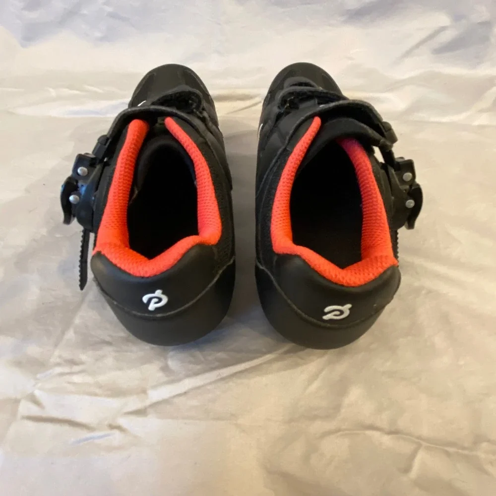Peloton Cycling Shoes Black Red Cleats Size 38 Hook and Loop‎ Straps